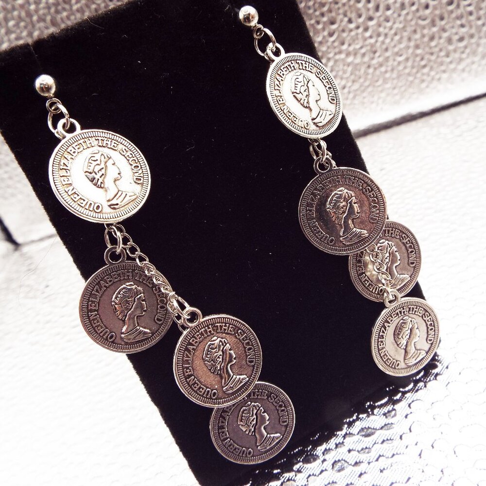 NWOT FAUX QUEEN ELIZABETH THE SECOND "COINS" DANGLING EARRINGS 76